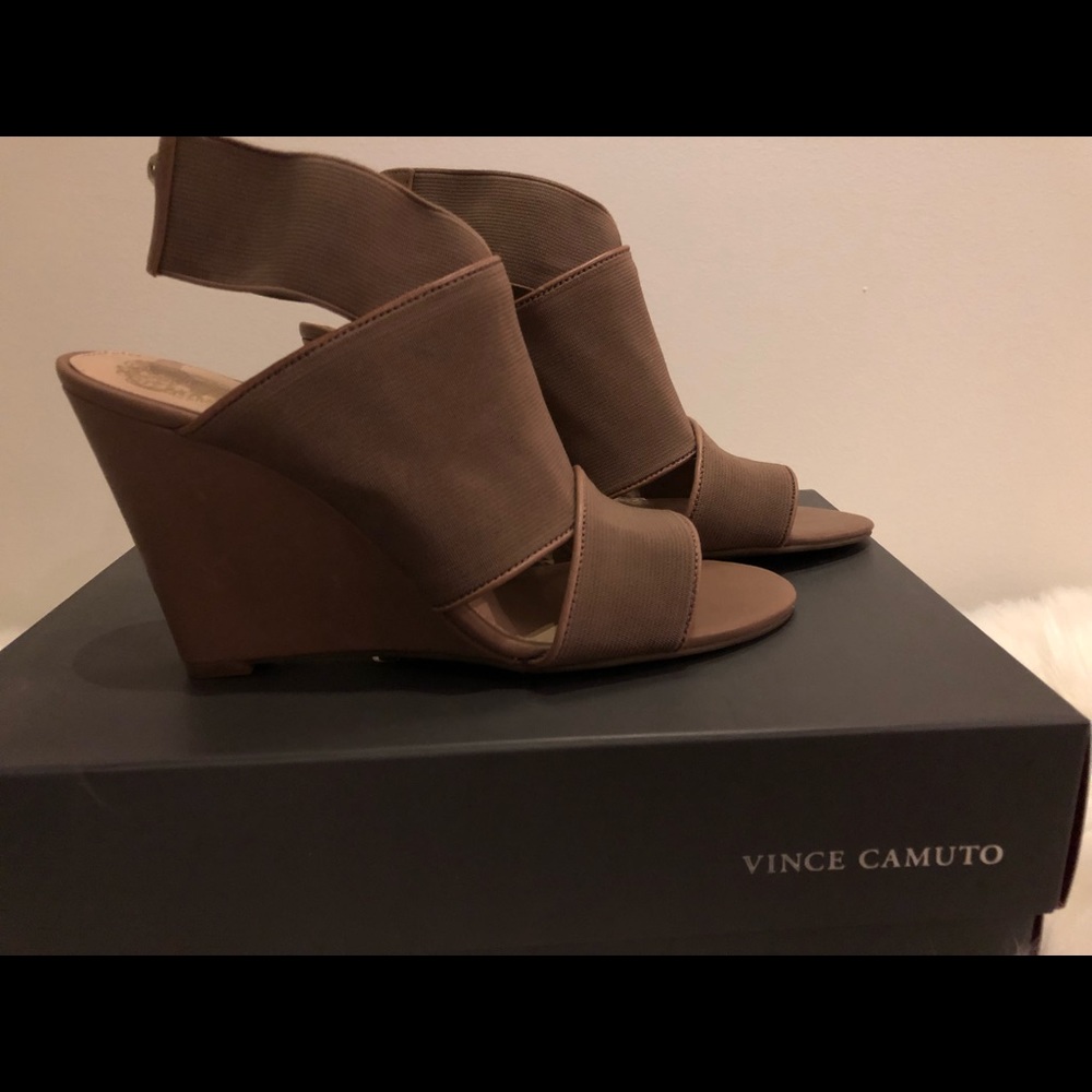 Vince camuto wedge